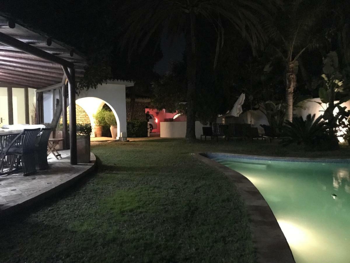 Villa With Heated Pool And Jacuzzi Close To Puerto Banus And Beach Estepona Dış mekan fotoğraf